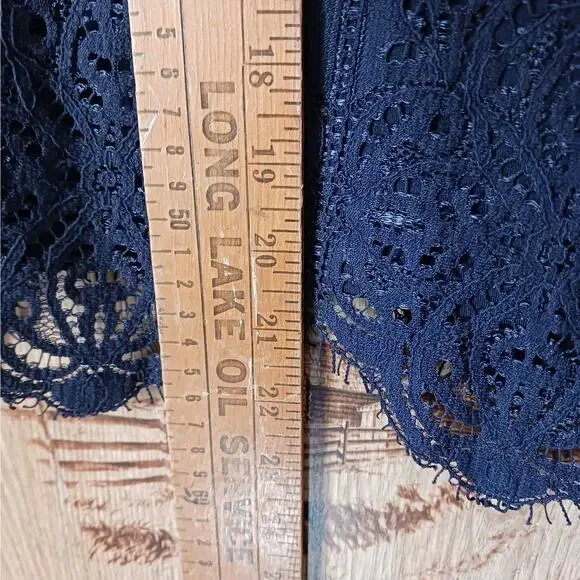 Loft Lace Overlay Tank Top Blouse Navy Blue Size XS - Picture 7 of 8